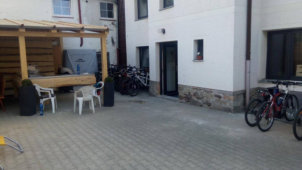 Chata Obzor Zelezna Ruda Luaran gambar