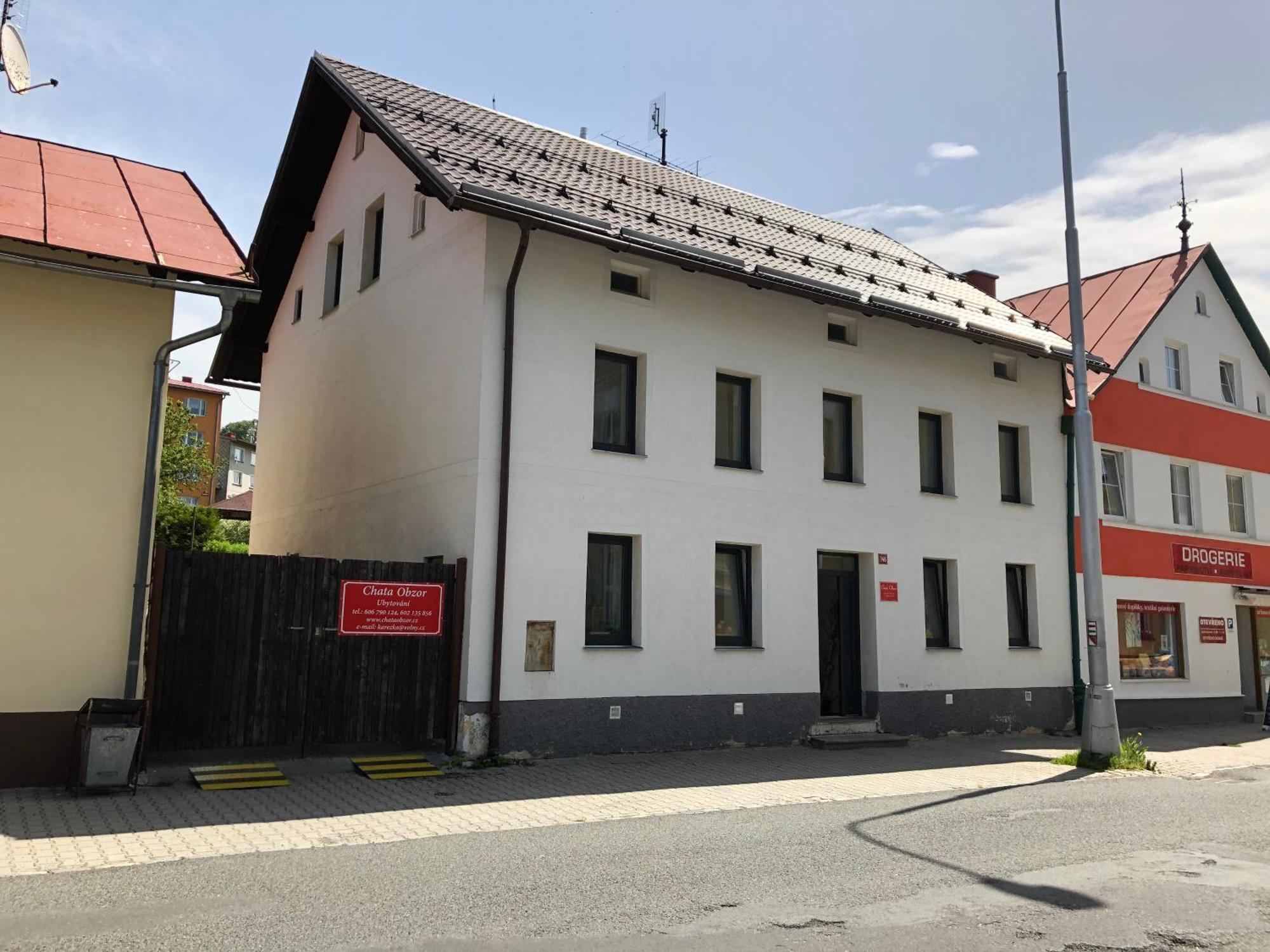 Chata Obzor Zelezna Ruda Luaran gambar
